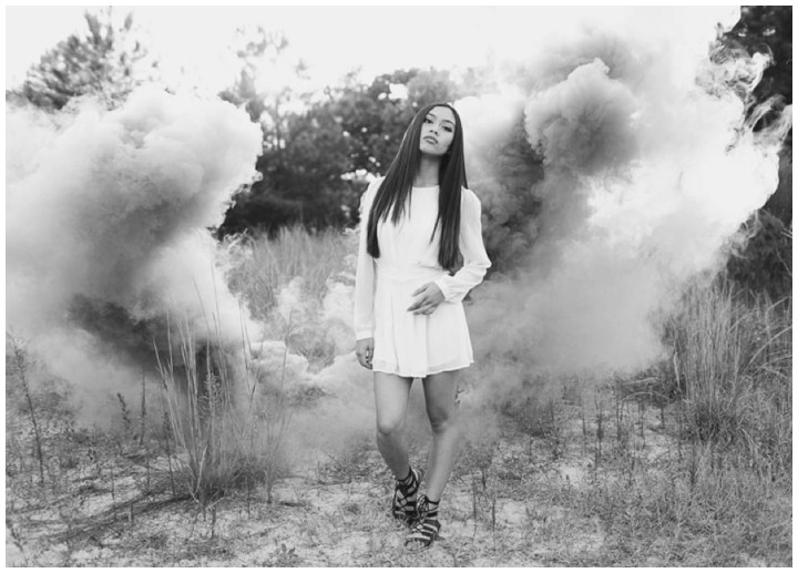 Smoke bomb photography - Mai Fotography