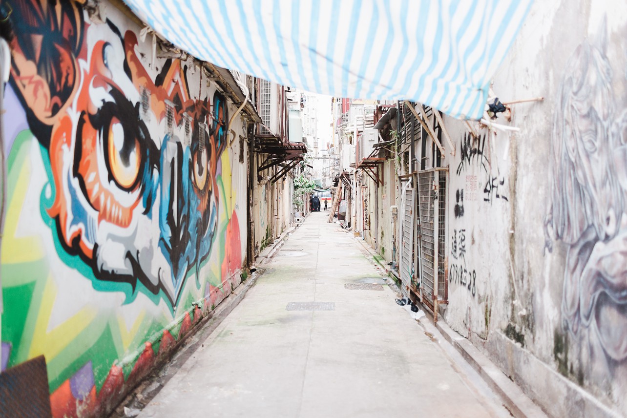 ideal location for family session - Hong Kong old city alley
